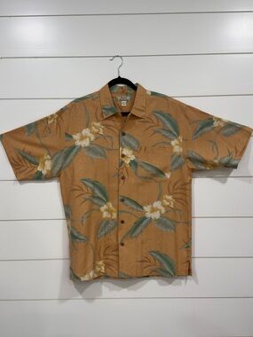 Tommy Bahama 100% Silk Hawaiian Camp Shirt Medium Peach Hibiscus Tropical